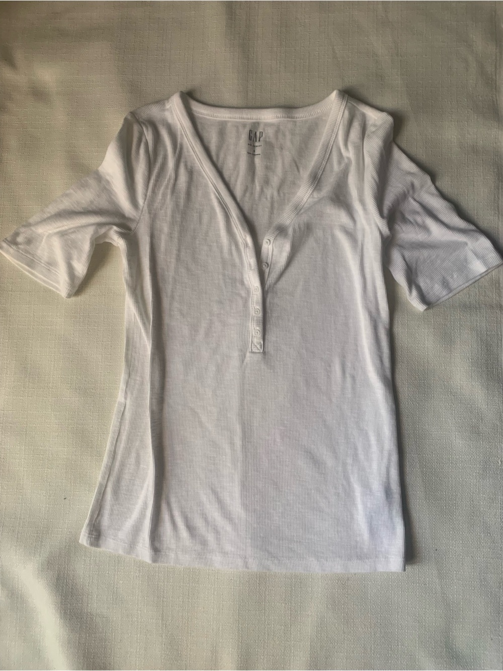 GAP White Short Sleeve Henley Tee